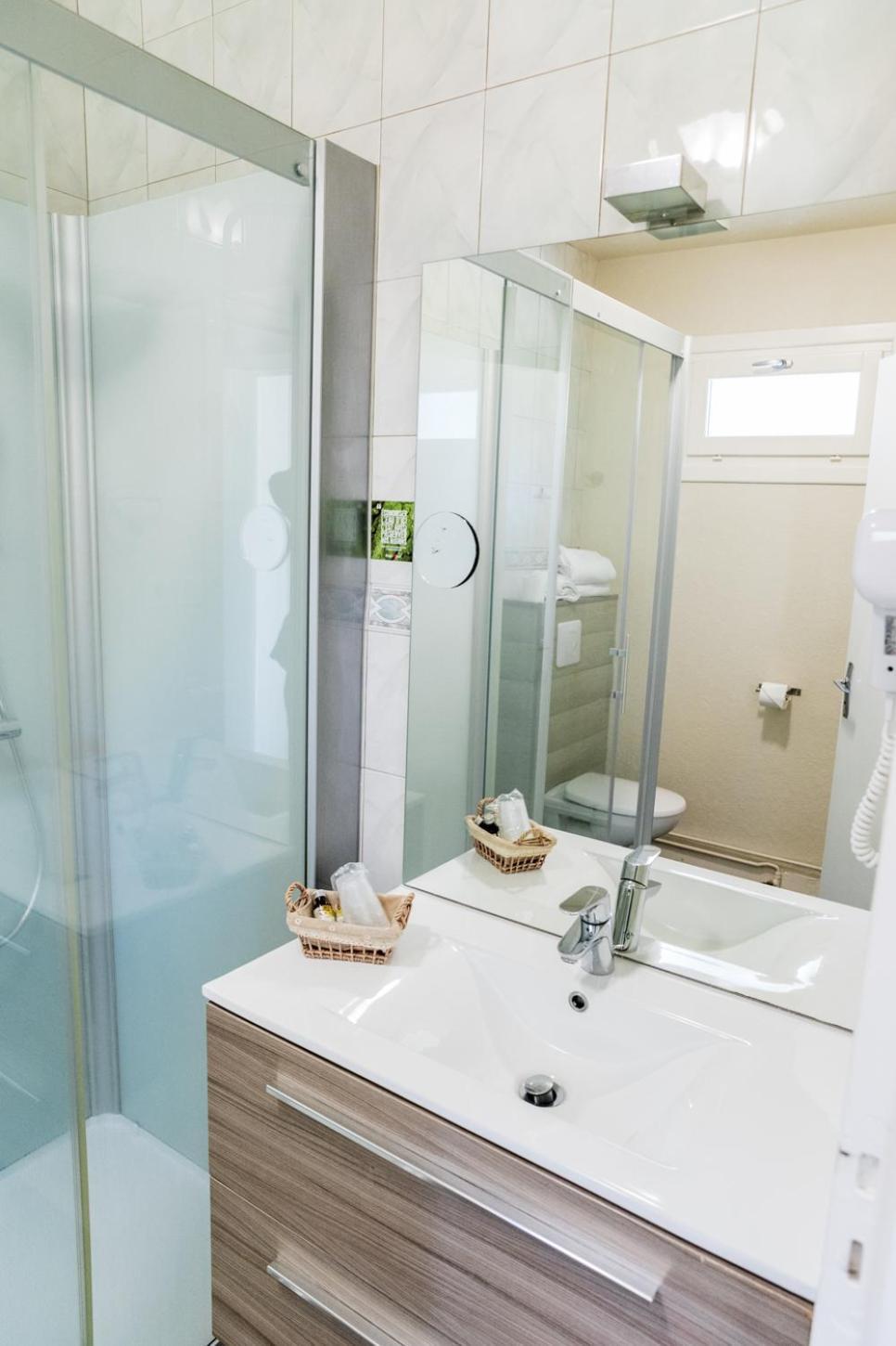 Le Relais Des Tuileries Otel Sereilhac Dış mekan fotoğraf