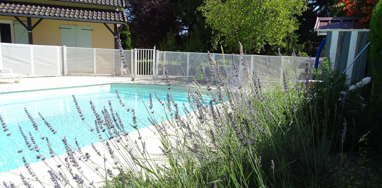 Le Relais Des Tuileries Otel Sereilhac Dış mekan fotoğraf
